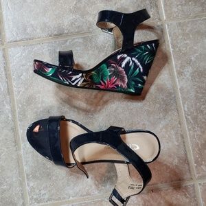 Wedge sandals